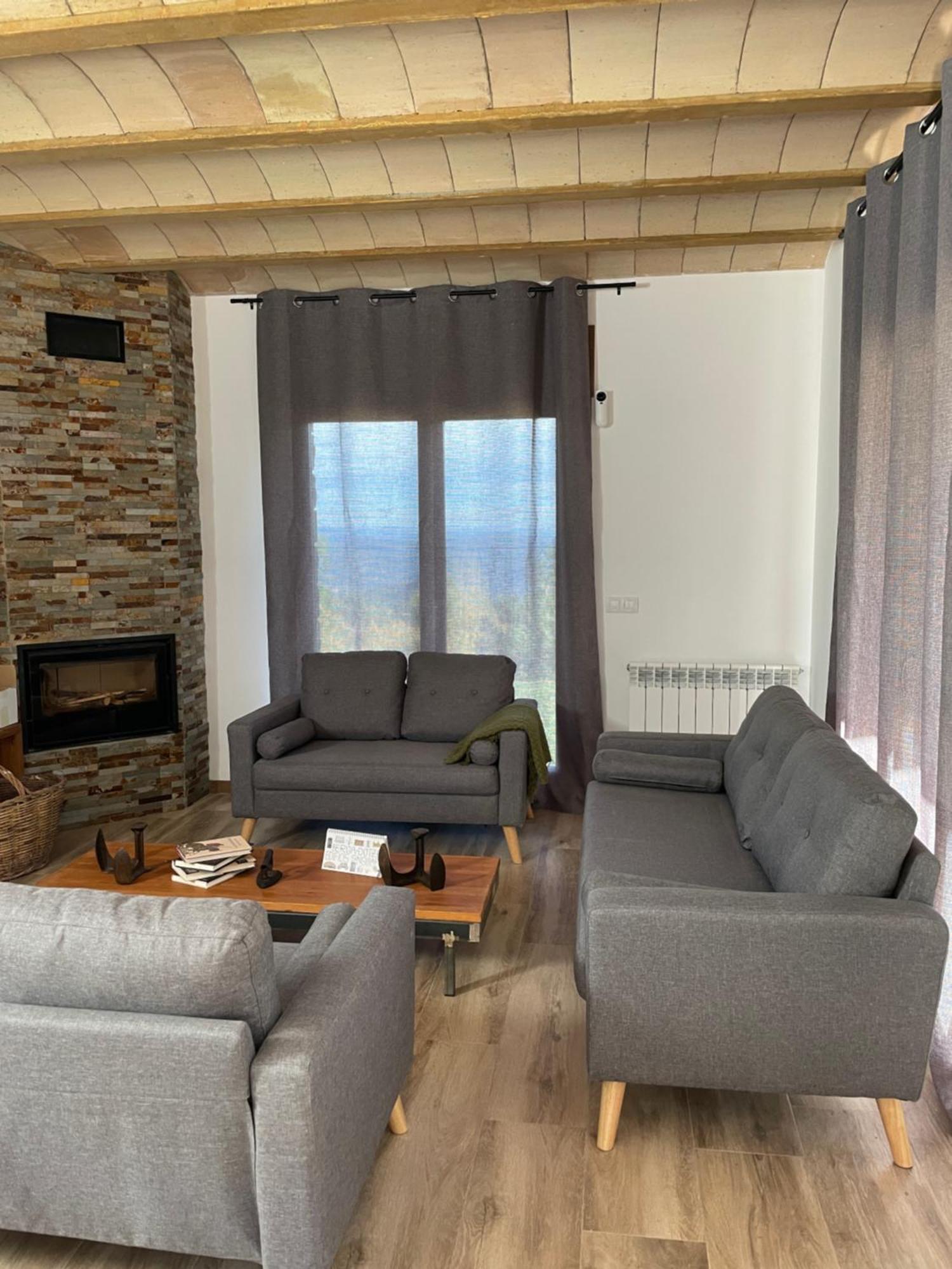 Casa De Les Escoles, Espinalbet - Alberga Castellar del Riu Екстериор снимка
