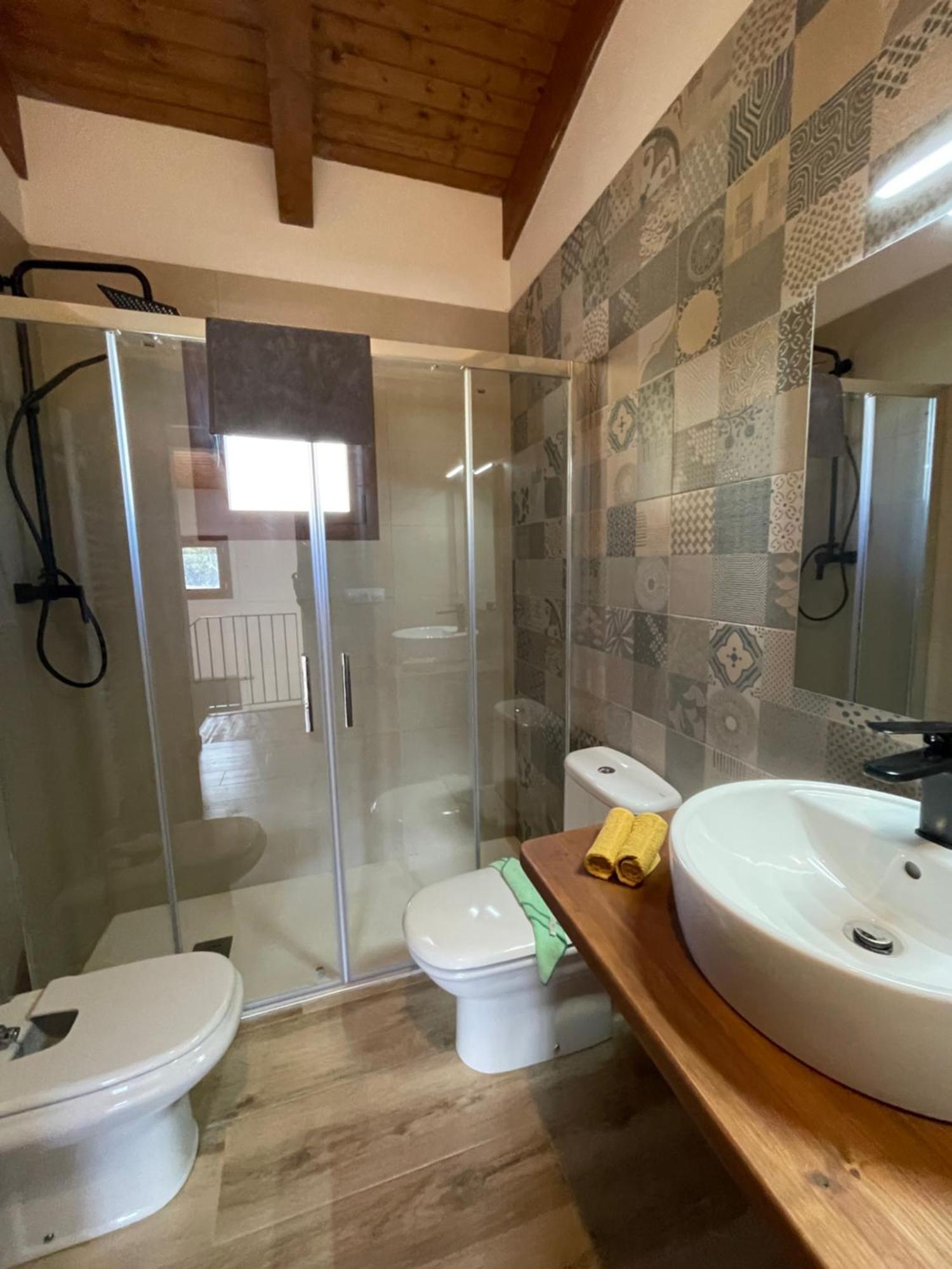 Casa De Les Escoles, Espinalbet - Alberga Castellar del Riu Екстериор снимка