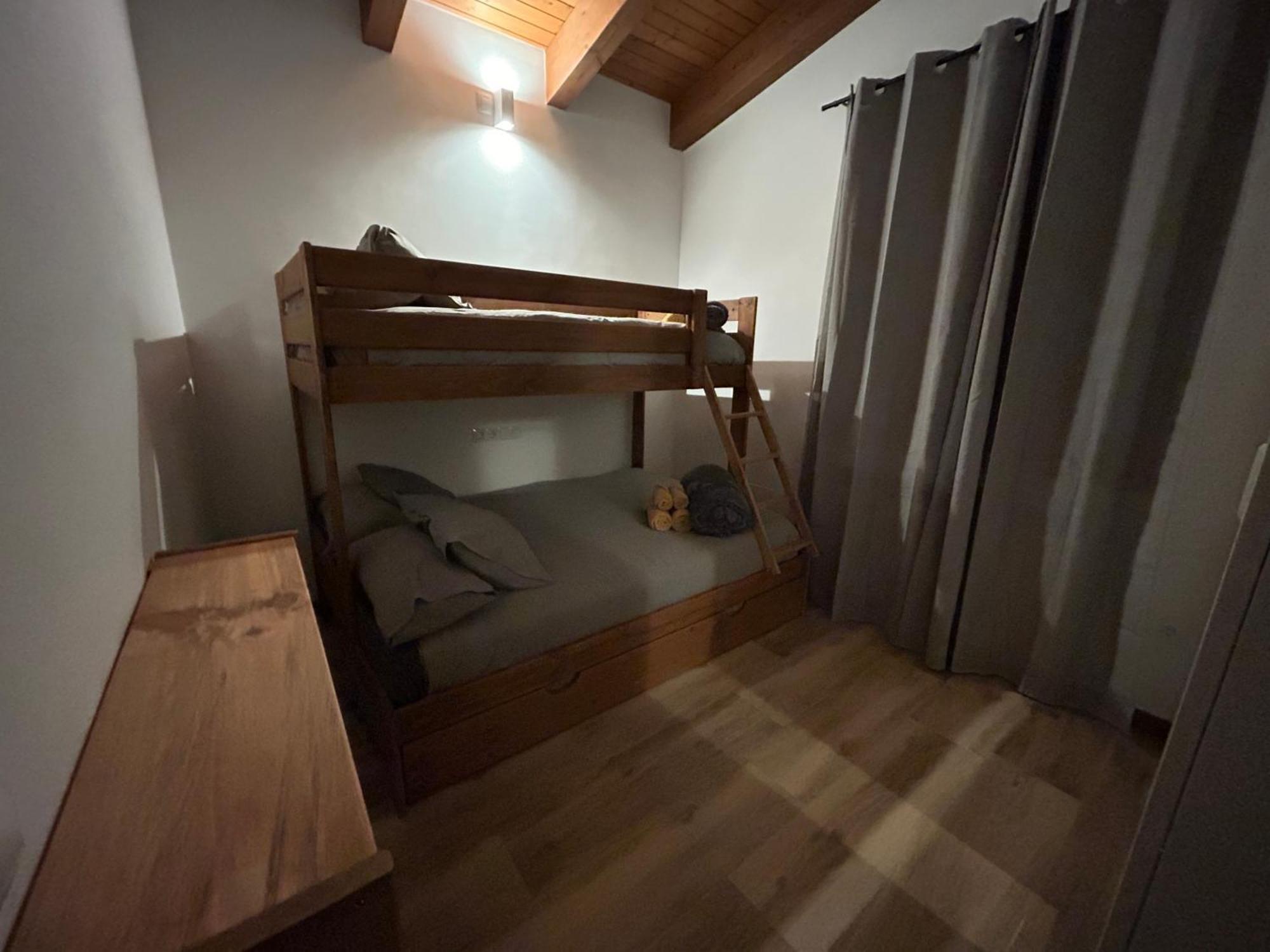 Casa De Les Escoles, Espinalbet - Alberga Castellar del Riu Екстериор снимка