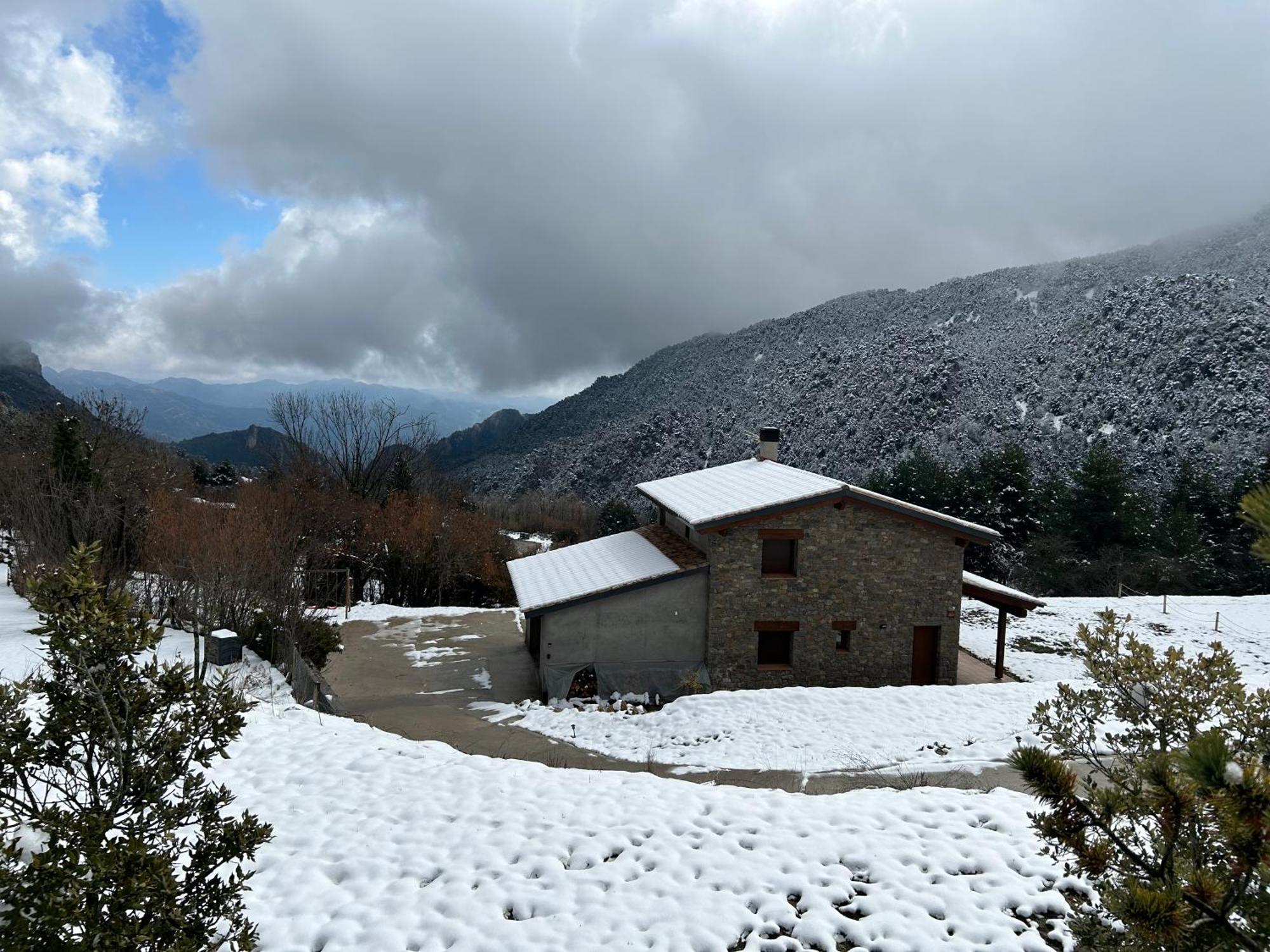 Casa De Les Escoles, Espinalbet - Alberga Castellar del Riu Екстериор снимка
