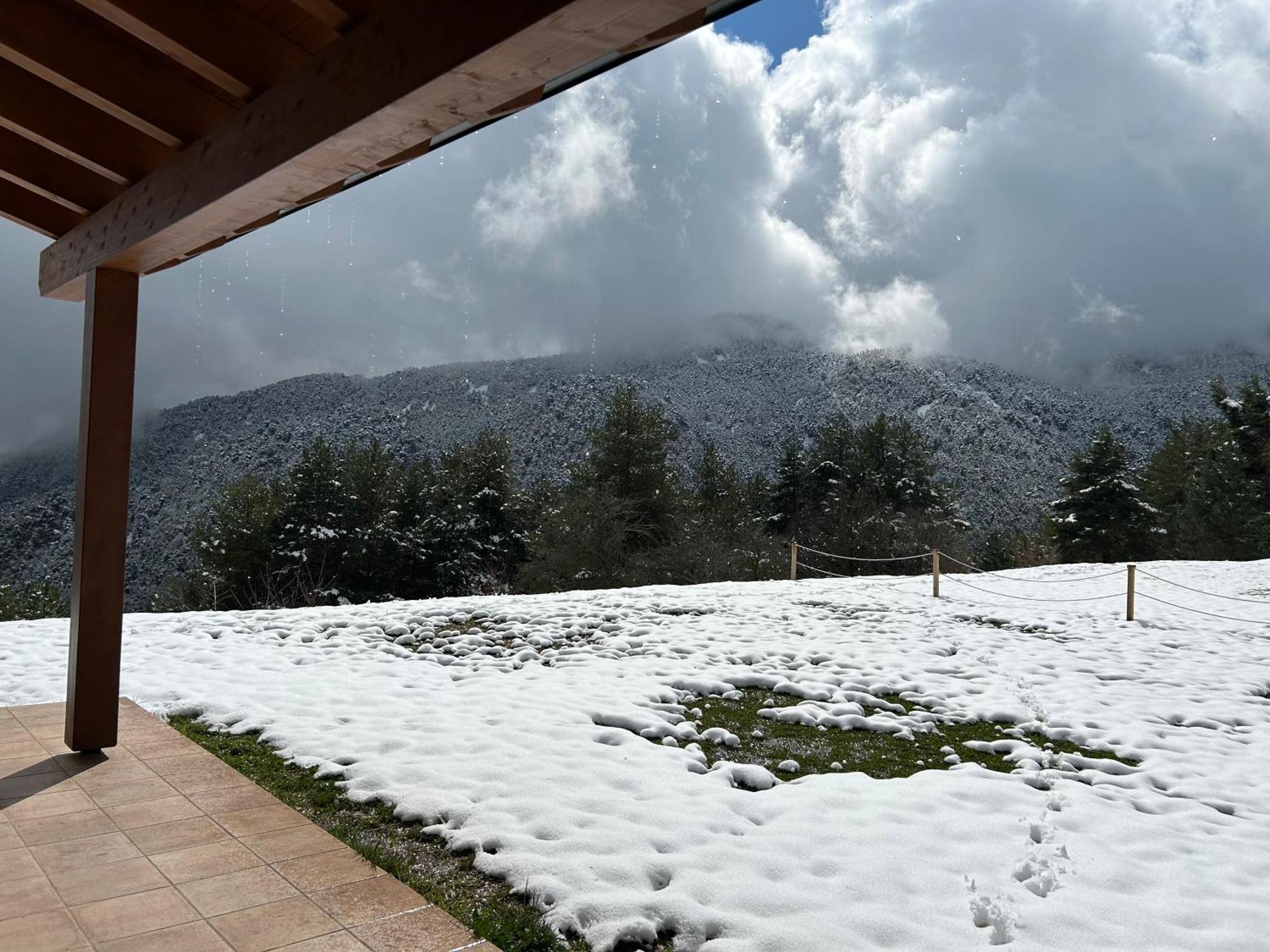 Casa De Les Escoles, Espinalbet - Alberga Castellar del Riu Екстериор снимка